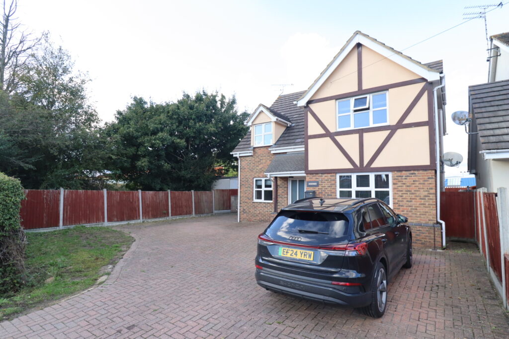 Four/Five bedroom property