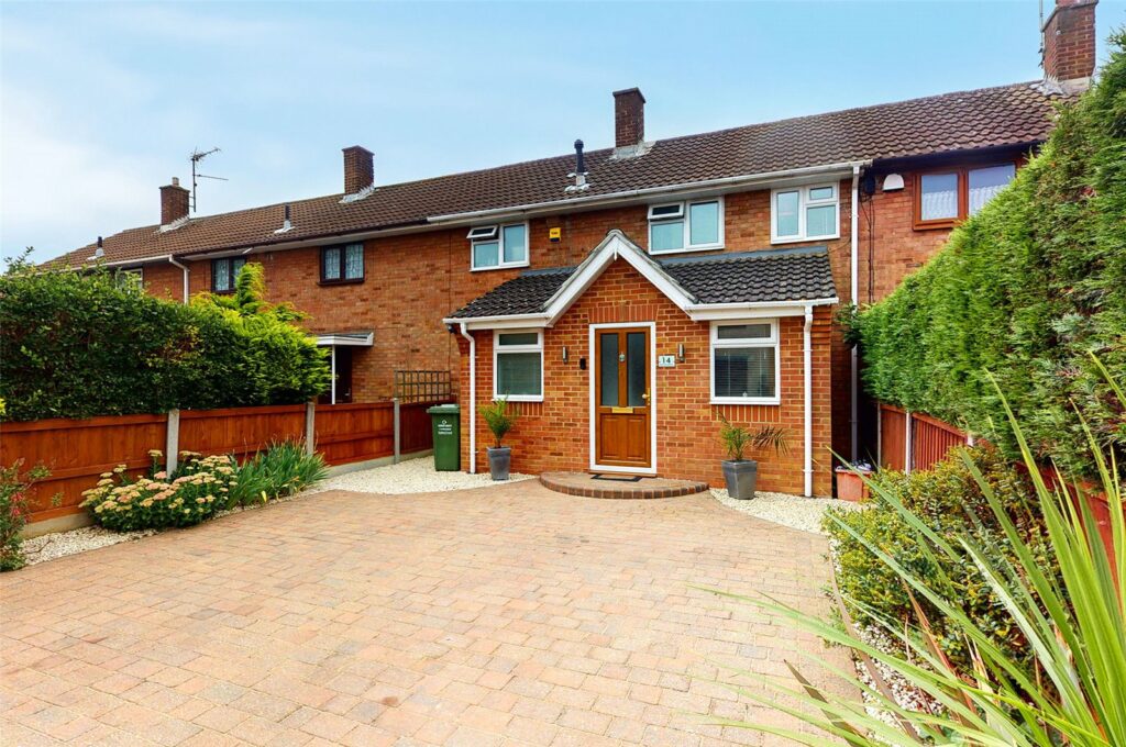 Southcote Crescent, Fryerns, Basildon, Essex, SS14 3QA