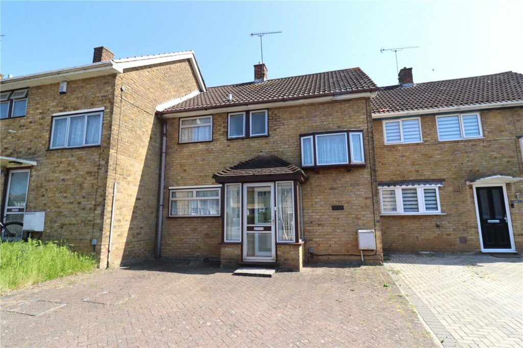 Long Riding, Basildon, Essex, SS14 1JW