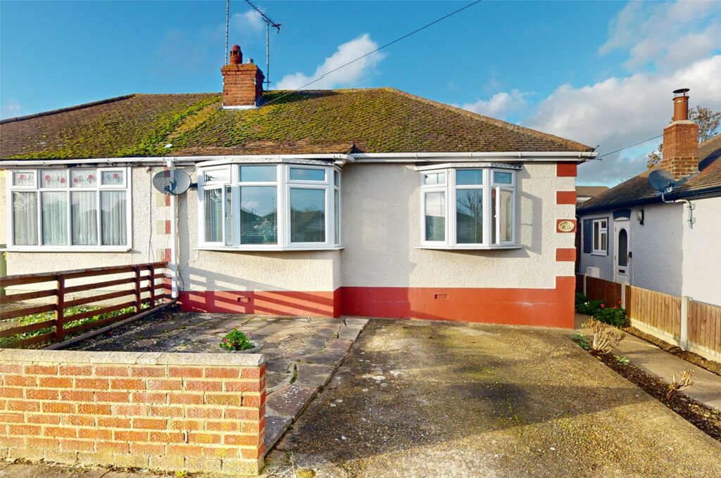 Claremont Drive, Basildon, Essex, SS16 4TS