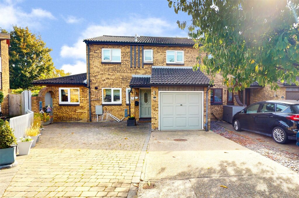 Leon Drive, Vange, Basildon, Essex, SS16 4RJ