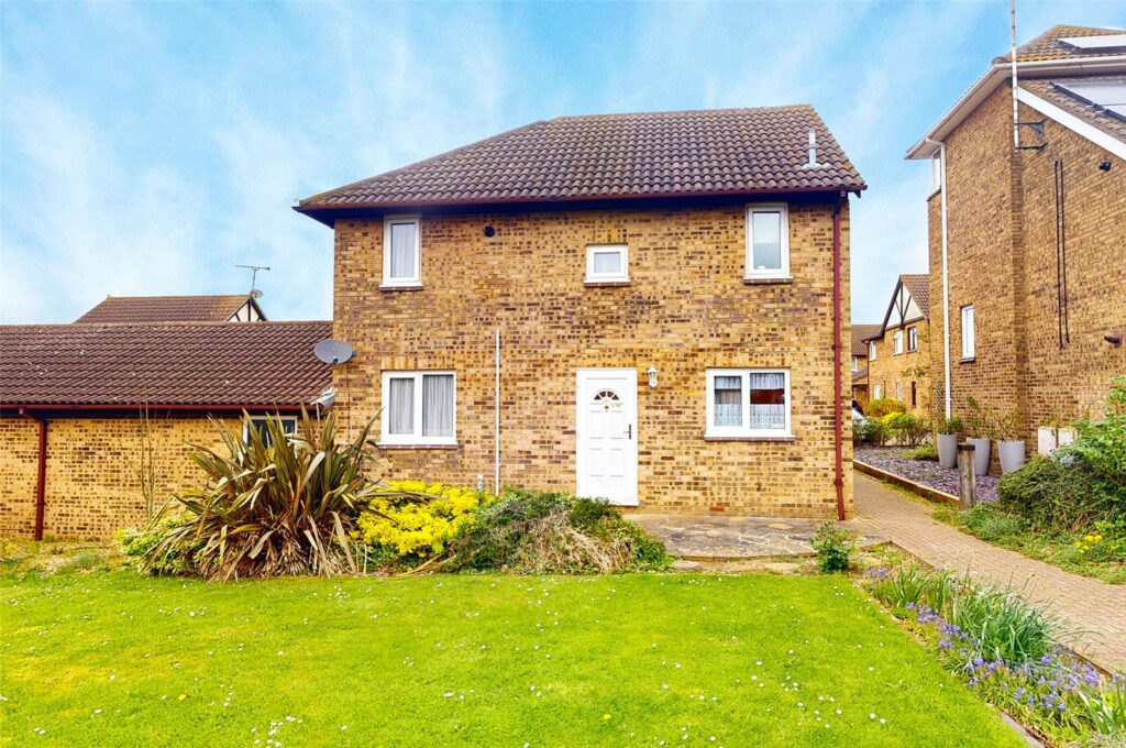Rosecroft Close, LANGDON HILLS, Basildon, Essex, SS16 6NR