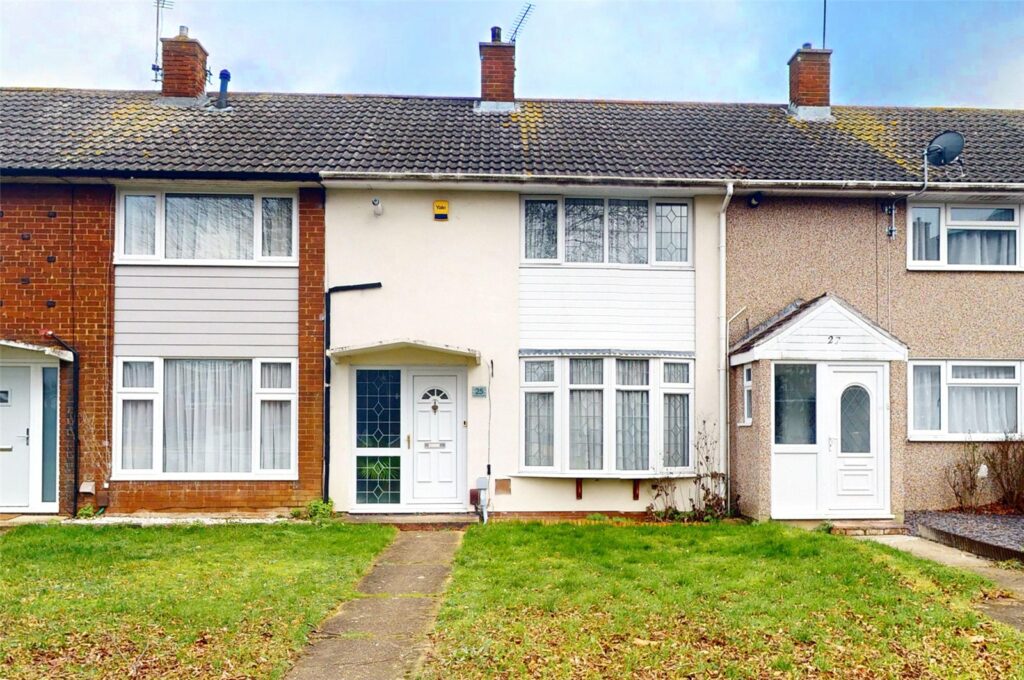 Clopton Green, Fryerns, Basildon, Essex, SS14 2JE