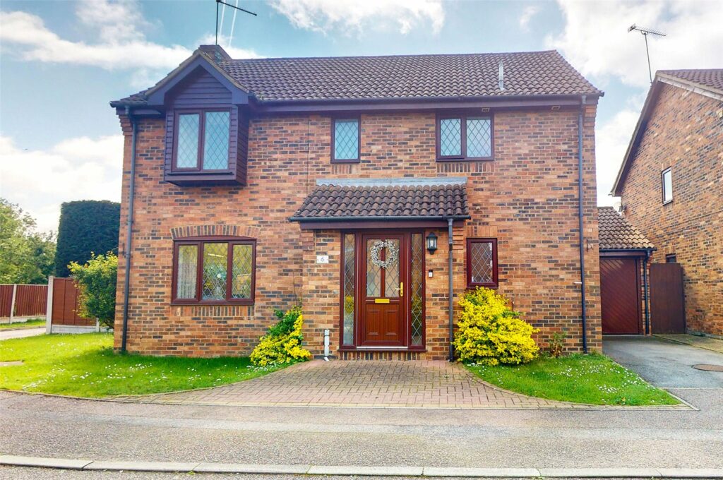 Boreham Close, Wickford, Essex, SS11 8XU