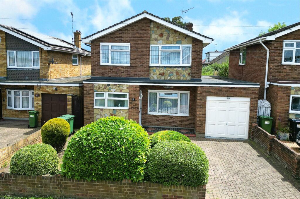 Tavistock Road, Laindon, Basildon, Essex, SS15 5QE