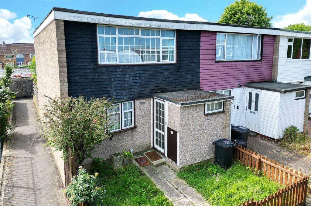 Cattawade Link, Fryerns, Basildon, Essex, SS14 2QF