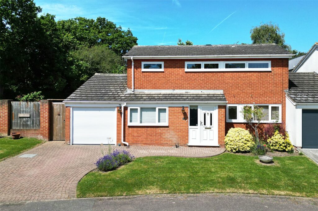 3/4 bedroom link detached house