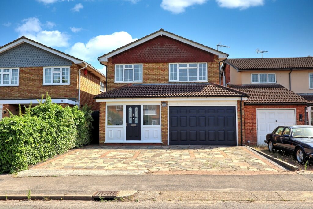 Worthing Road, Laindon, Essex, SS15 6AJ