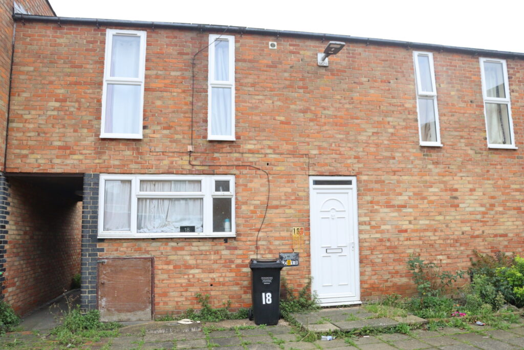 Armada Close, Laindon, Basildon, Essex, SS15 5GP