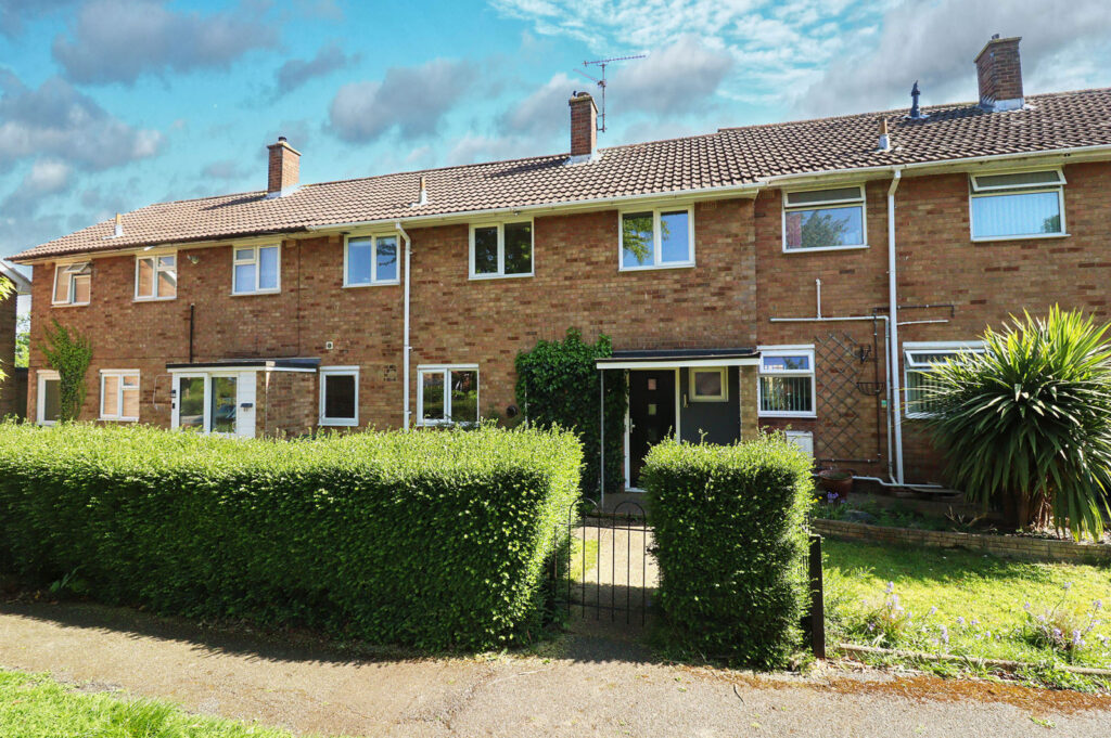 The Fryth, Fryerns, Basildon, Essex, SS14 3PL