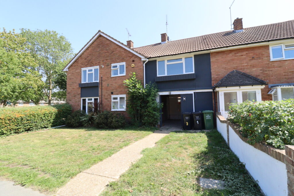 Cross Green, Lee Chapel South, Basildon, Essex, SS16 5QW