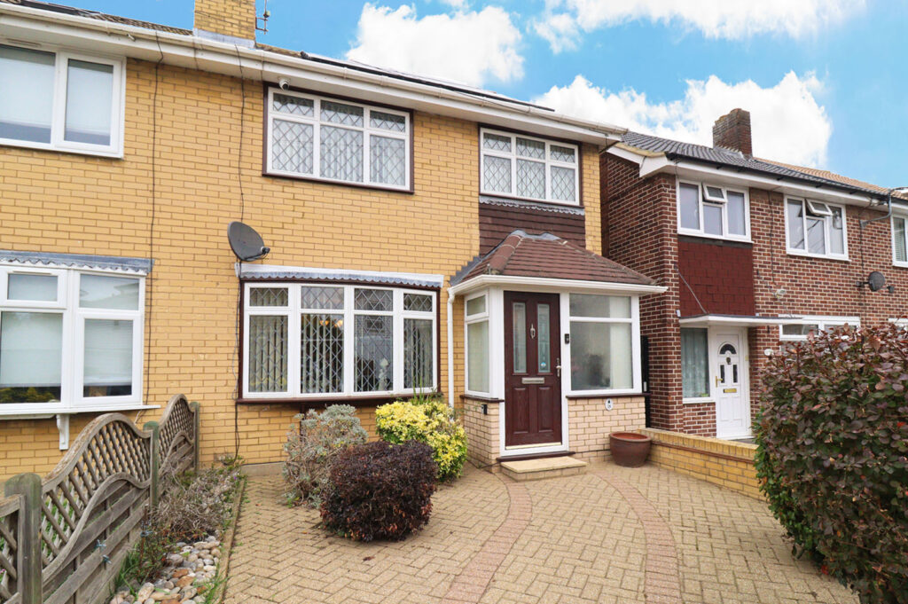 Gordon Road, Basildon, Essex, SS14 1PN