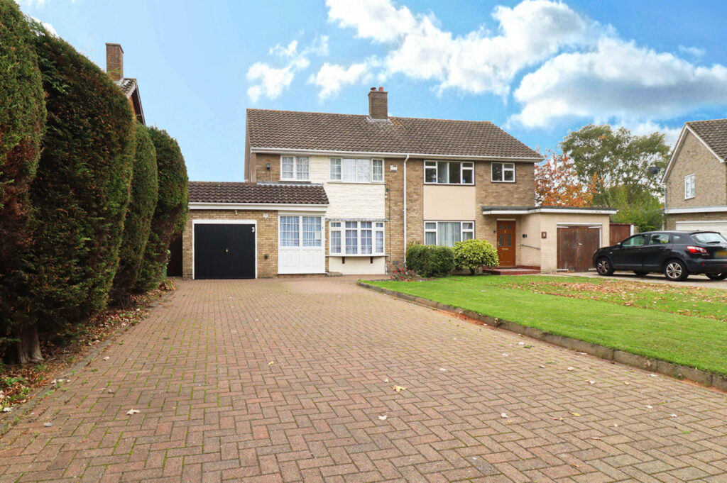Sparrows Herne, KINGSWOOD, Basildon, Essex, SS16 5JH