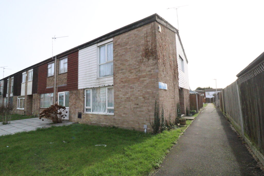 High Barrets, Basildon, Essex, SS14 1TR