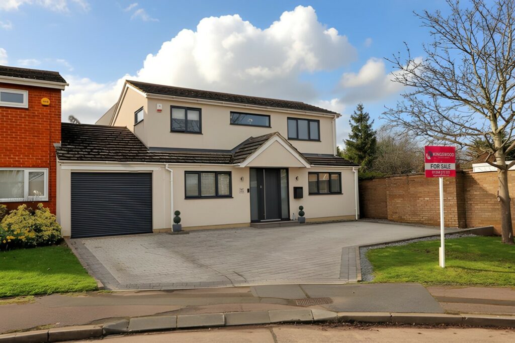 Leysings, Lee Chapel South, Basildon, Essex, SS16 5SL