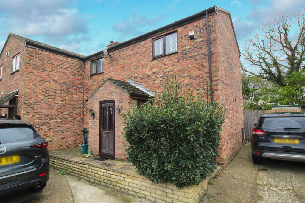 Chalvedon Avenue, Pitsea, Basildon, Essex, SS13 1AF