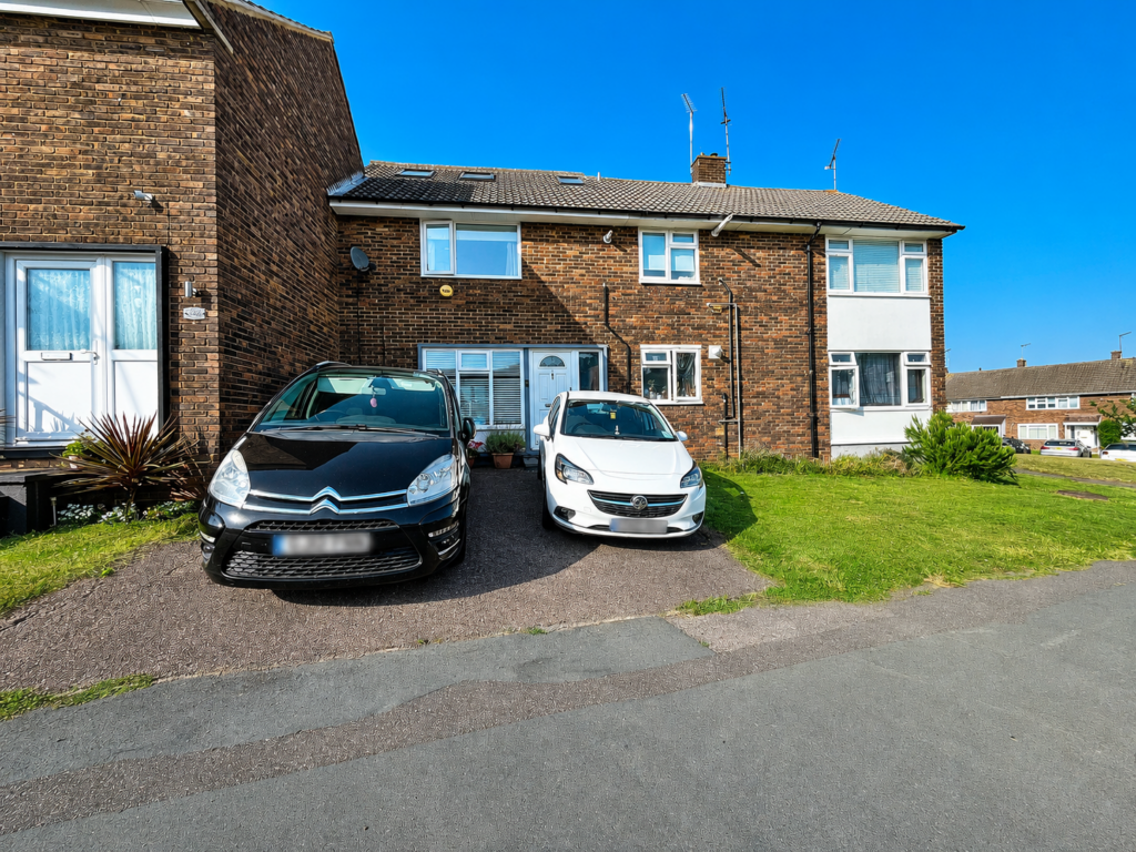 The Knares, Lee Chapel South, Basildon, Essex, SS16 5SS