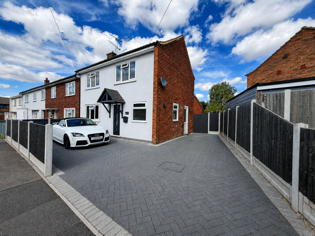 Kathleen Ferrier Crescent, Laindon, Basildon, Essex, SS15 5QX