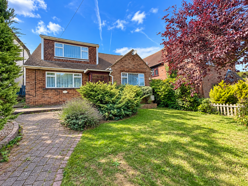 High Road, Laindon, Basildon, Essex, SS16 6HN