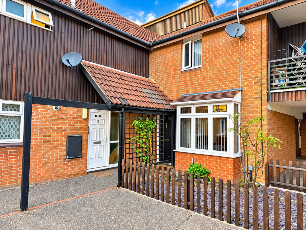 Havengore, Basildon, Essex, SS13 1JT